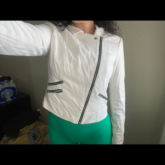 Bebe jacket - Picture 6 of 6